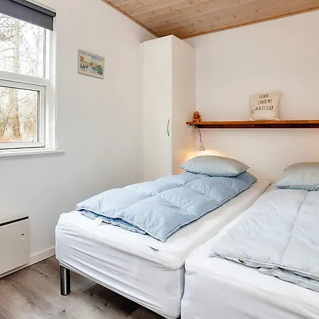 8 Person In Hals Holiday home