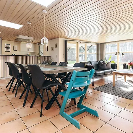 Family-friendly Oasis - By Traum Nyaraló Øster Melholt