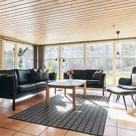 Family-friendly Oasis - By Traum *