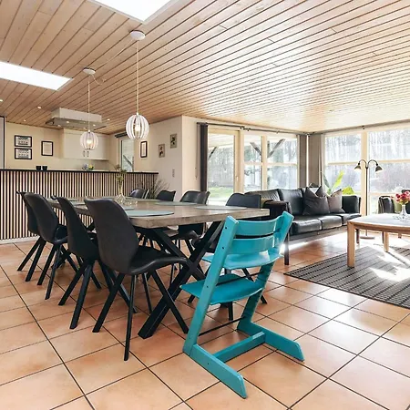 Feriehus 5 Star In Hals